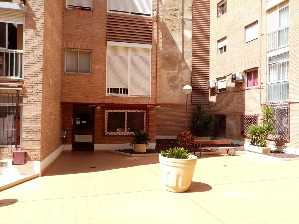 Апартаменты Apartamento Centrico Recien Reformado Мурсия Экстерьер фото
